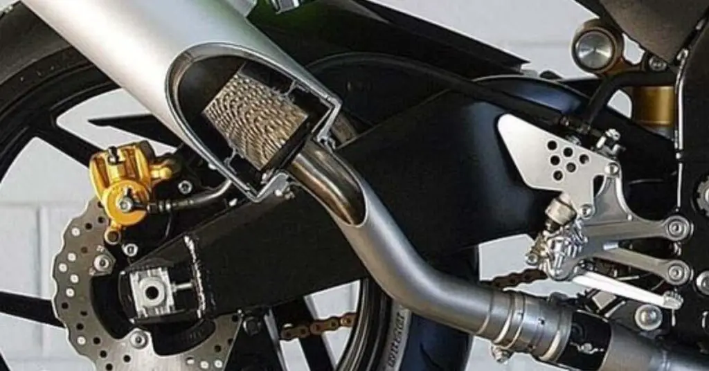 Do Motorcycles Have Catalytic Converters? (Explained)