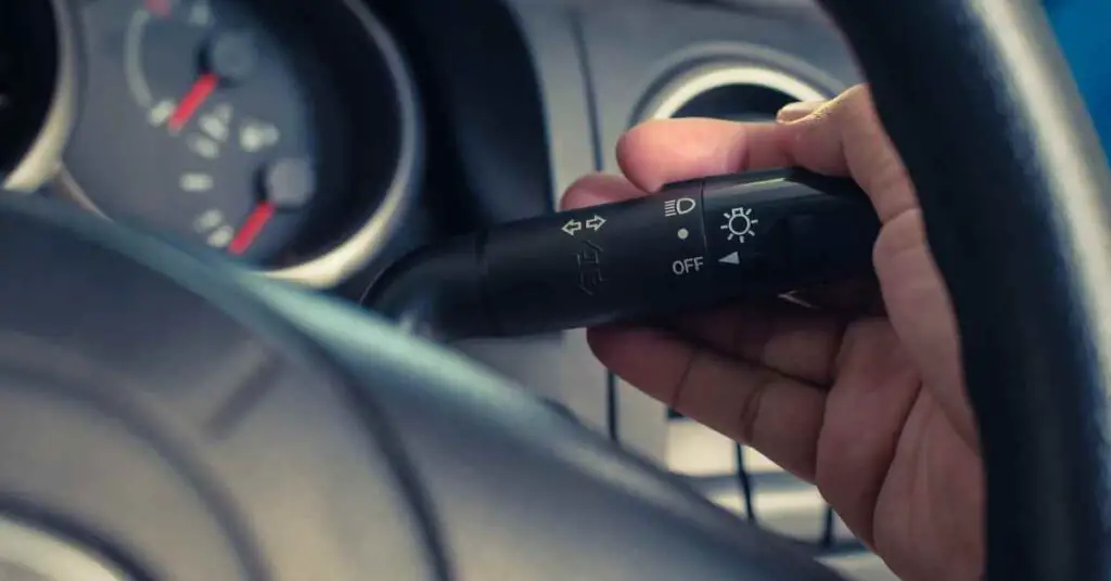 Chevy Silverado Blinker Sound Not Working (Solutions Added)