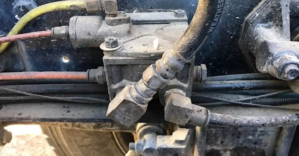 How To Find Air Leak on SemiTruck? Vehicles Authority